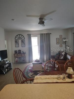 待售: $270,000 (2 贝兹, 2 浴室, 1495 平方英尺)