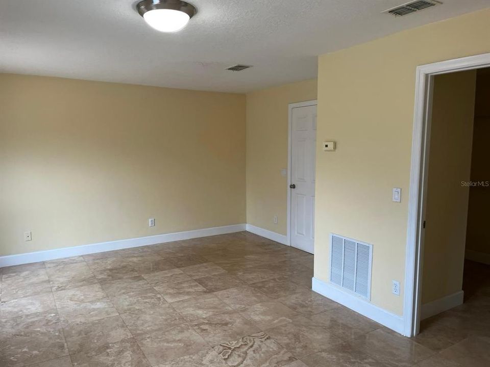 出租: $4,500 (5 贝兹, 4 浴室, 3536 平方英尺)