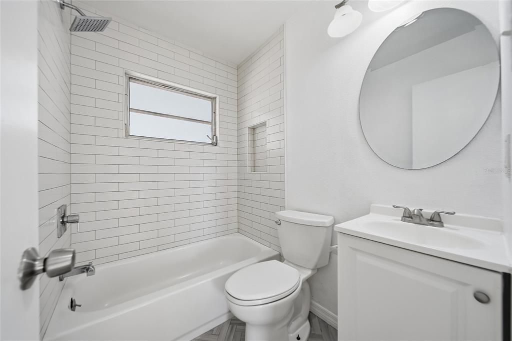 En Venta: $405,000 (3 camas, 2 baños, 1104 Pies cuadrados)