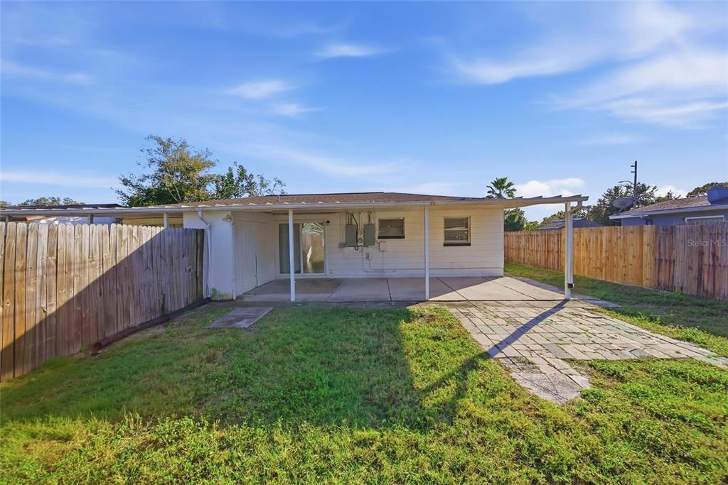 En Venta: $405,000 (3 camas, 2 baños, 1104 Pies cuadrados)