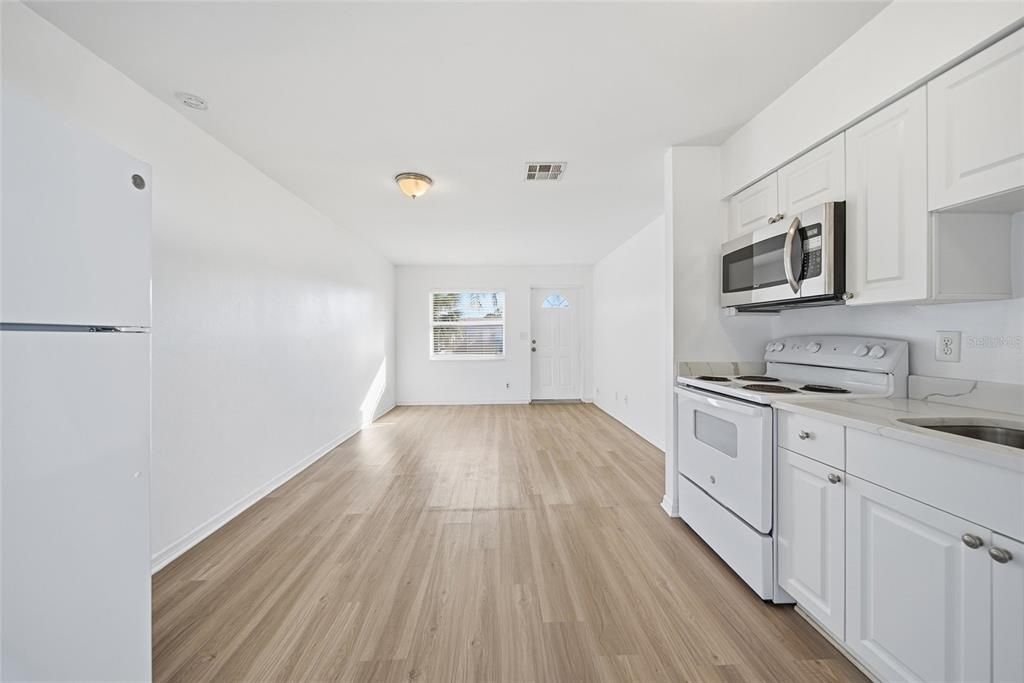 En Venta: $405,000 (3 camas, 2 baños, 1104 Pies cuadrados)