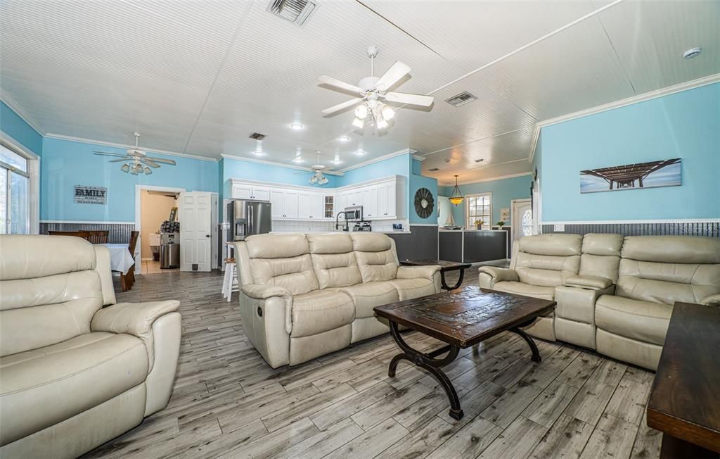 For Sale: $549,945 (4 beds, 2 baths, 2162 Square Feet)