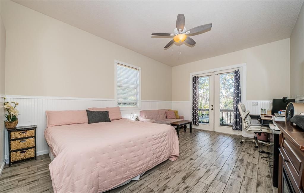 For Sale: $549,945 (4 beds, 2 baths, 2162 Square Feet)