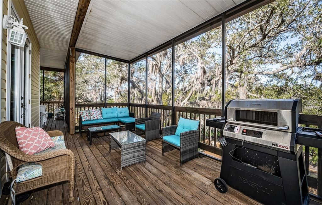 For Sale: $549,945 (4 beds, 2 baths, 2162 Square Feet)