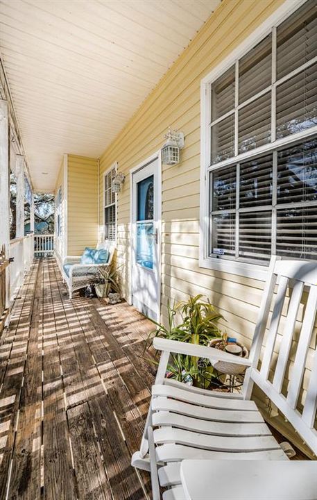 For Sale: $549,945 (4 beds, 2 baths, 2162 Square Feet)