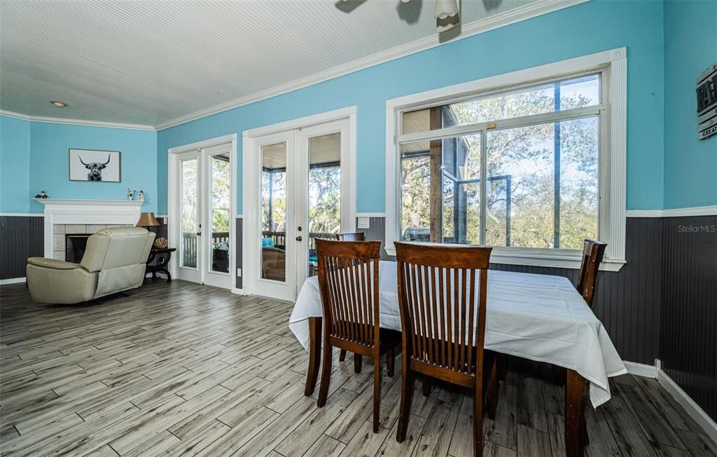 For Sale: $549,945 (4 beds, 2 baths, 2162 Square Feet)