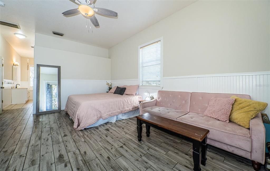 For Sale: $549,945 (4 beds, 2 baths, 2162 Square Feet)