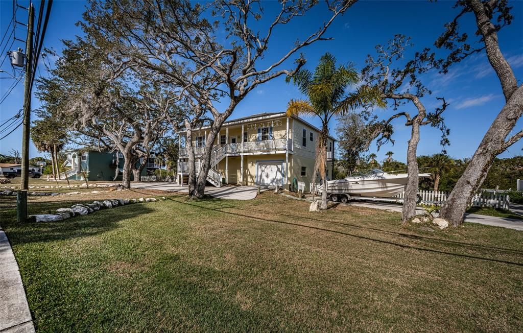 For Sale: $549,945 (4 beds, 2 baths, 2162 Square Feet)