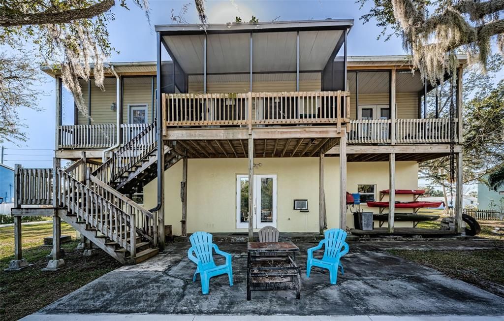 For Sale: $549,945 (4 beds, 2 baths, 2162 Square Feet)