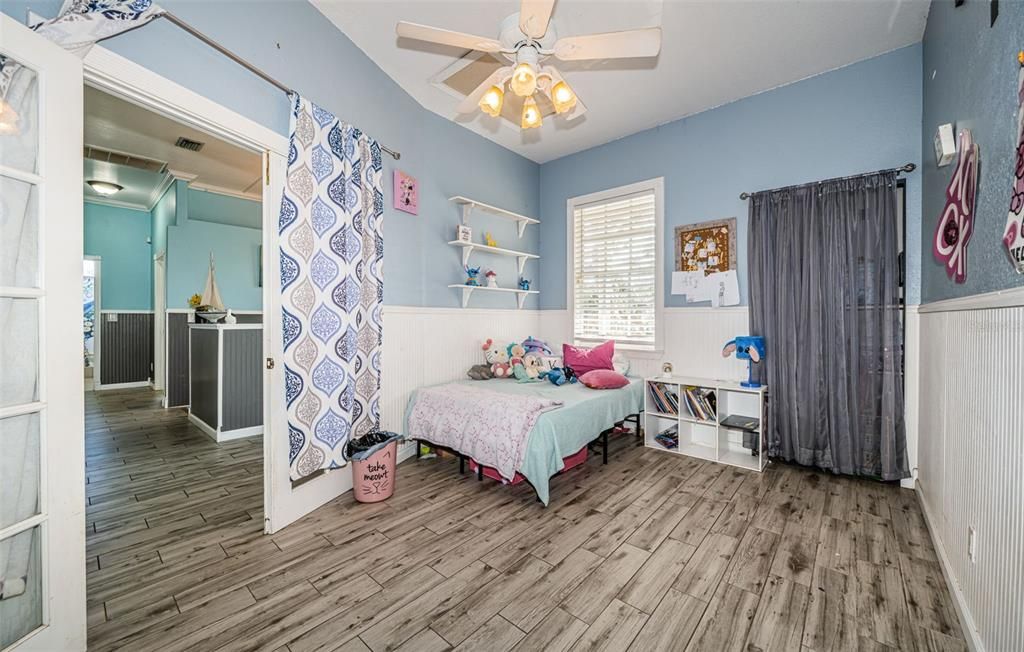 For Sale: $549,945 (4 beds, 2 baths, 2162 Square Feet)