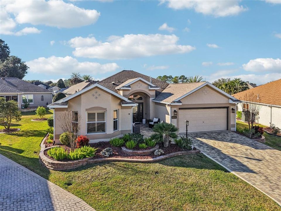 待售: $575,000 (3 贝兹, 2 浴室, 2350 平方英尺)