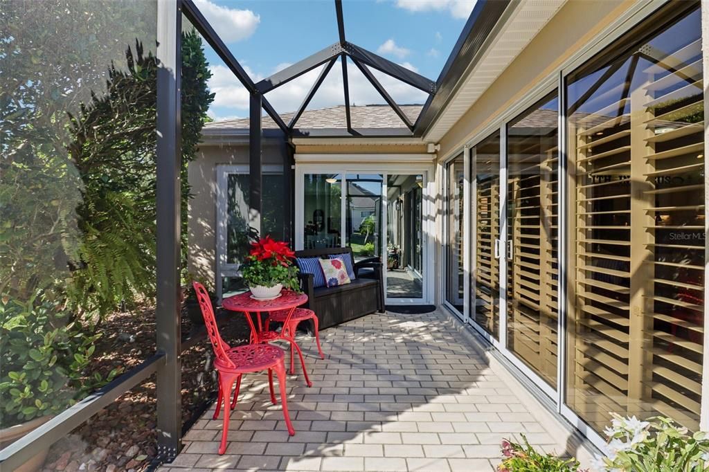 待售: $575,000 (3 贝兹, 2 浴室, 2350 平方英尺)