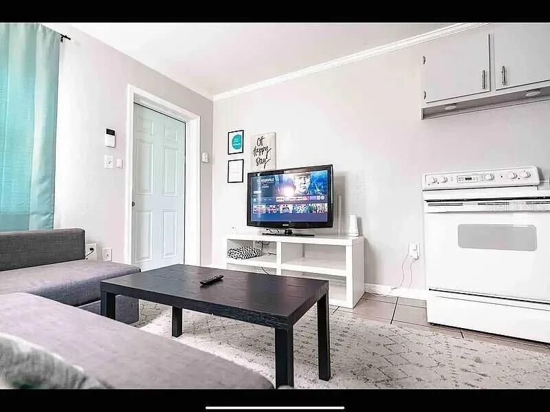 En Venta: $489,900 (3 camas, 0 baños, 1197 Pies cuadrados)