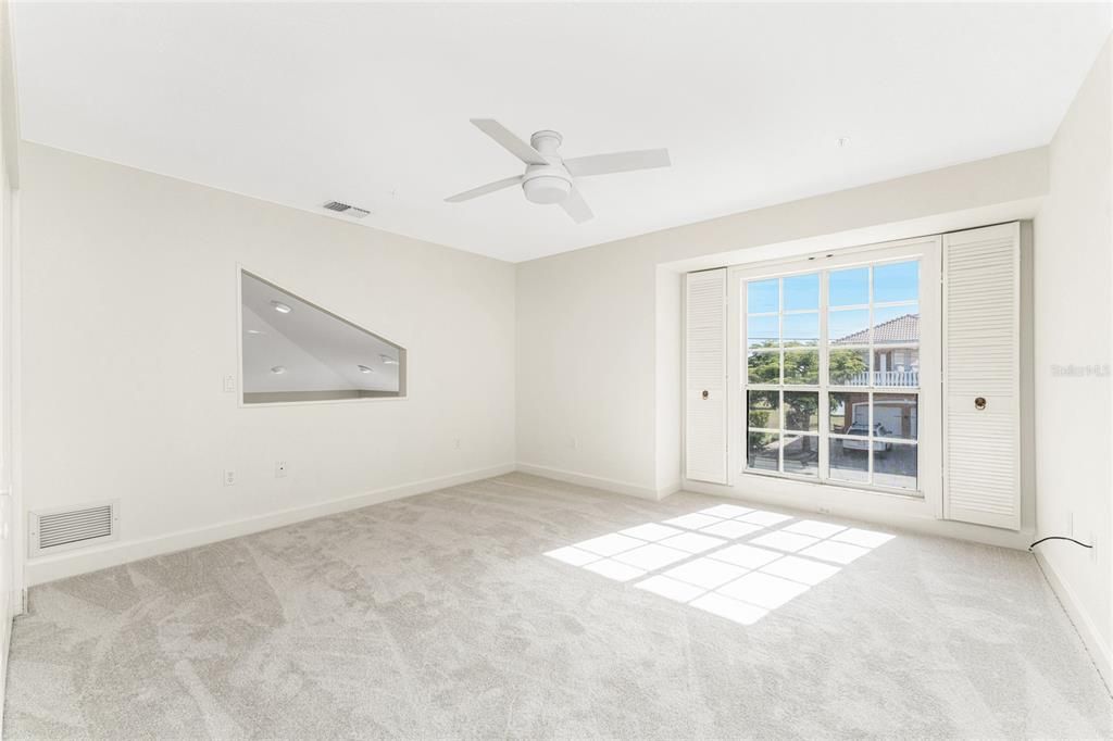 For Sale: $300,000 (2 beds, 2 baths, 1877 Square Feet)