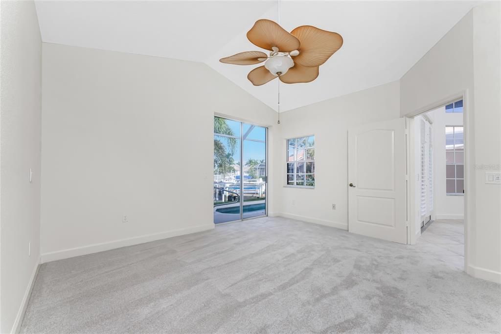 For Sale: $300,000 (2 beds, 2 baths, 1877 Square Feet)