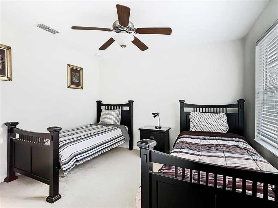 En Venta: $619,000 (6 camas, 4 baños, 2812 Pies cuadrados)