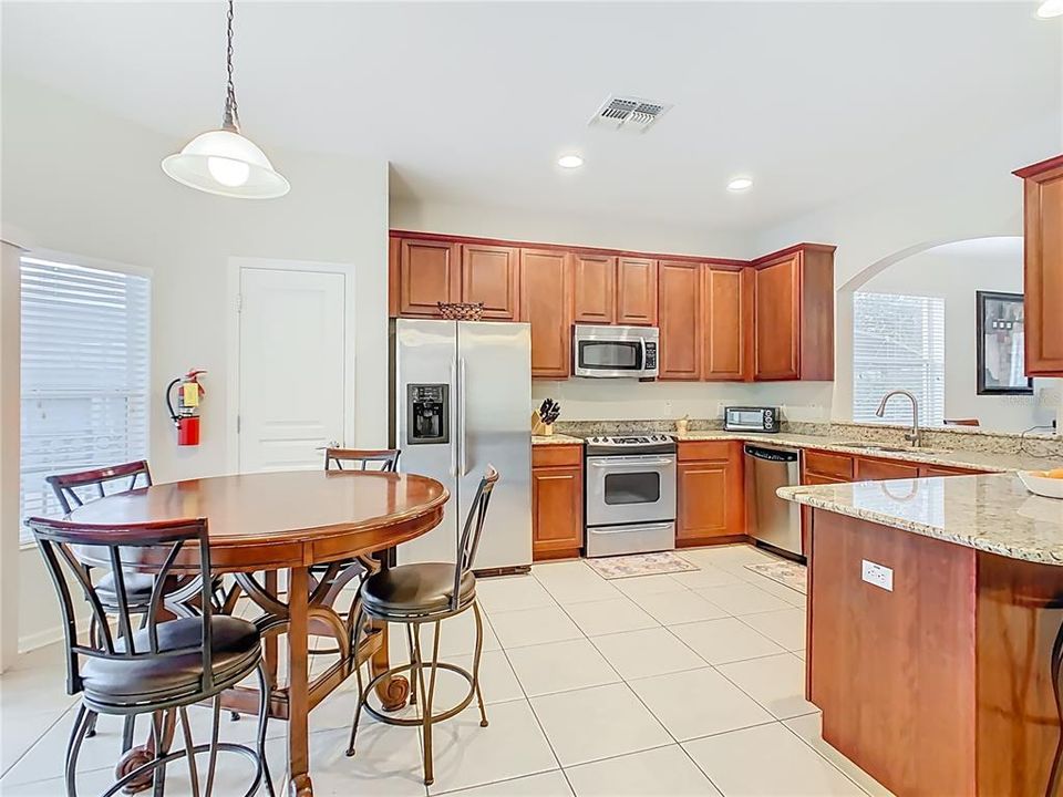 En Venta: $619,000 (6 camas, 4 baños, 2812 Pies cuadrados)