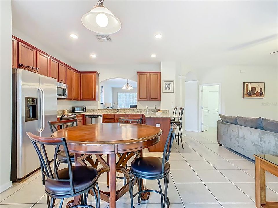 En Venta: $619,000 (6 camas, 4 baños, 2812 Pies cuadrados)