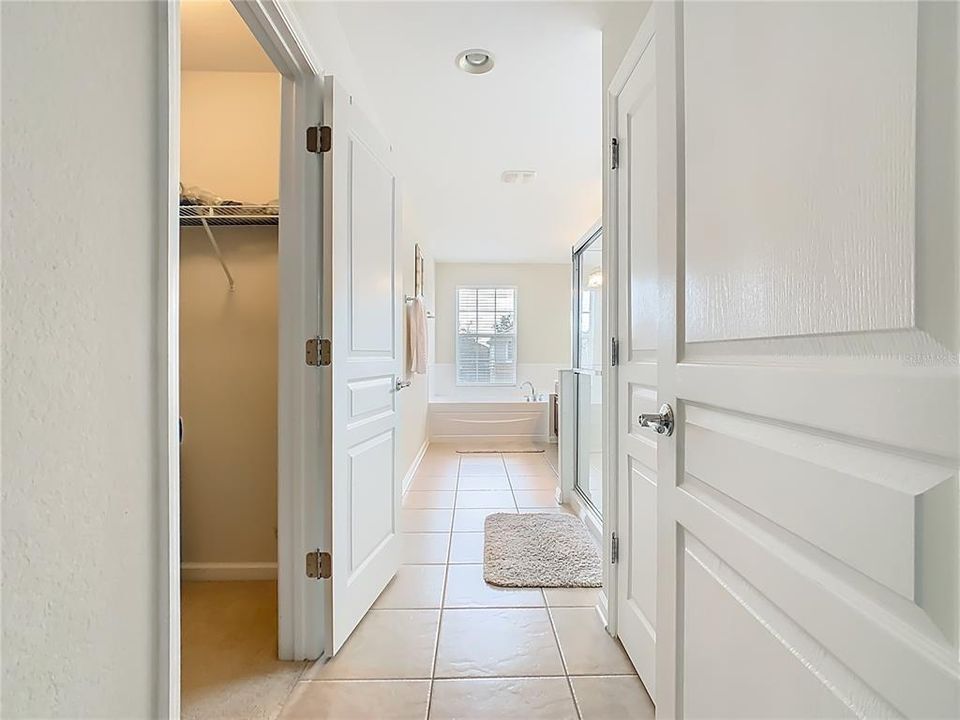 En Venta: $619,000 (6 camas, 4 baños, 2812 Pies cuadrados)