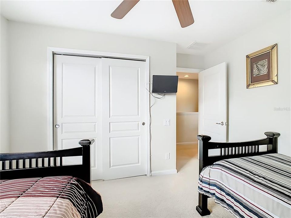 En Venta: $619,000 (6 camas, 4 baños, 2812 Pies cuadrados)