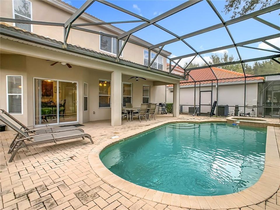 En Venta: $619,000 (6 camas, 4 baños, 2812 Pies cuadrados)