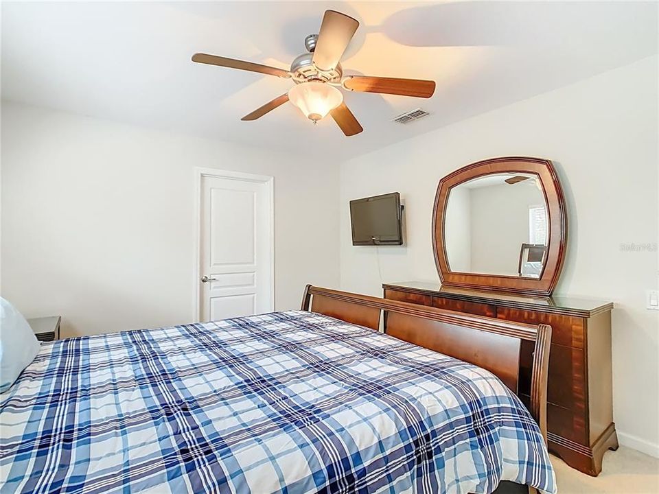 En Venta: $619,000 (6 camas, 4 baños, 2812 Pies cuadrados)