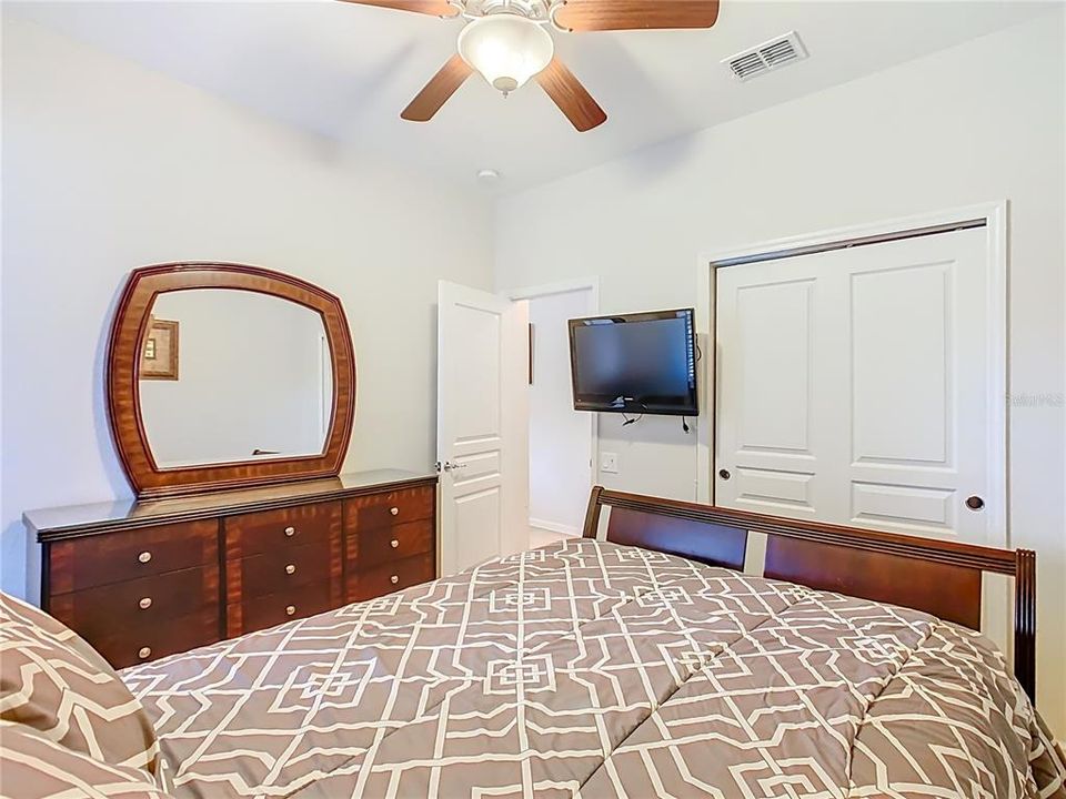 En Venta: $619,000 (6 camas, 4 baños, 2812 Pies cuadrados)