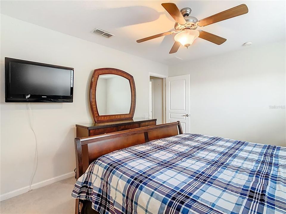 En Venta: $619,000 (6 camas, 4 baños, 2812 Pies cuadrados)