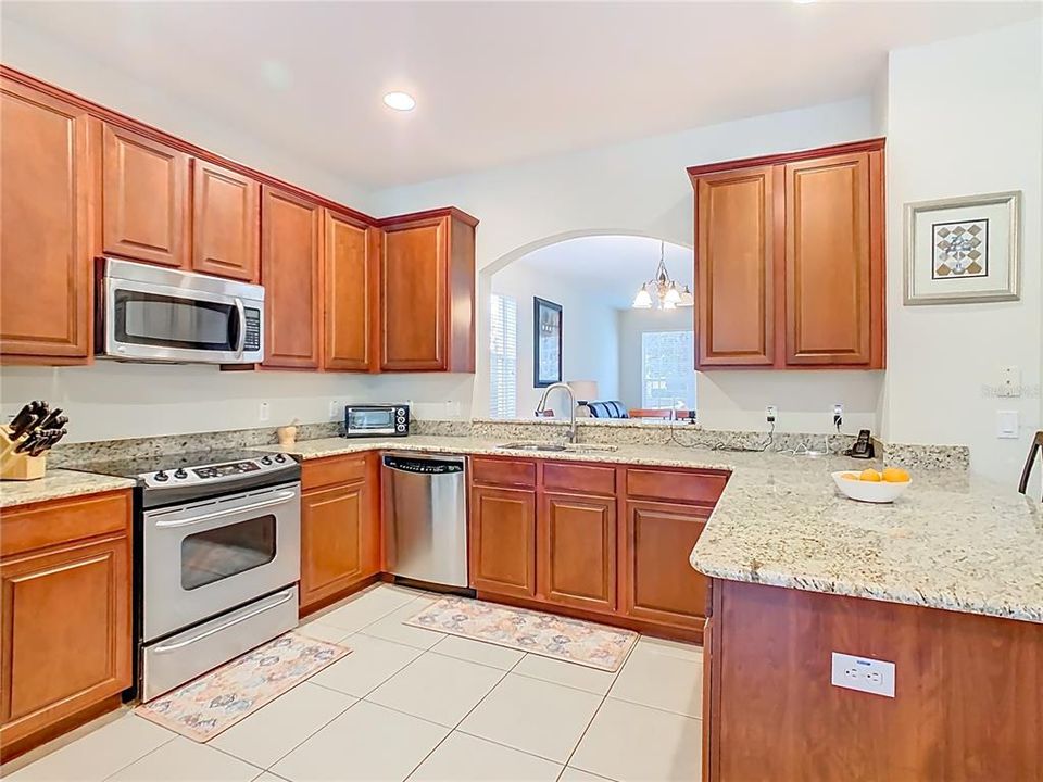 En Venta: $619,000 (6 camas, 4 baños, 2812 Pies cuadrados)