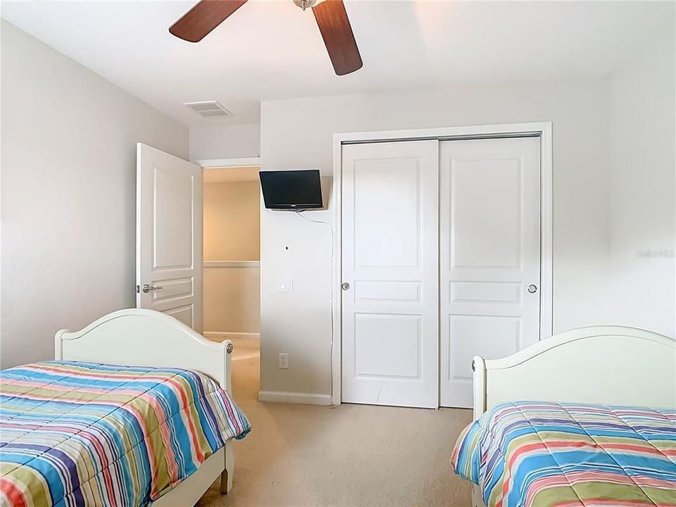 En Venta: $619,000 (6 camas, 4 baños, 2812 Pies cuadrados)