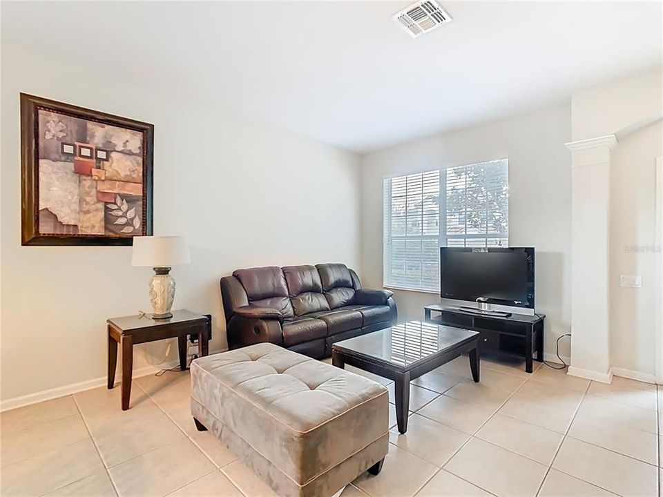 En Venta: $619,000 (6 camas, 4 baños, 2812 Pies cuadrados)