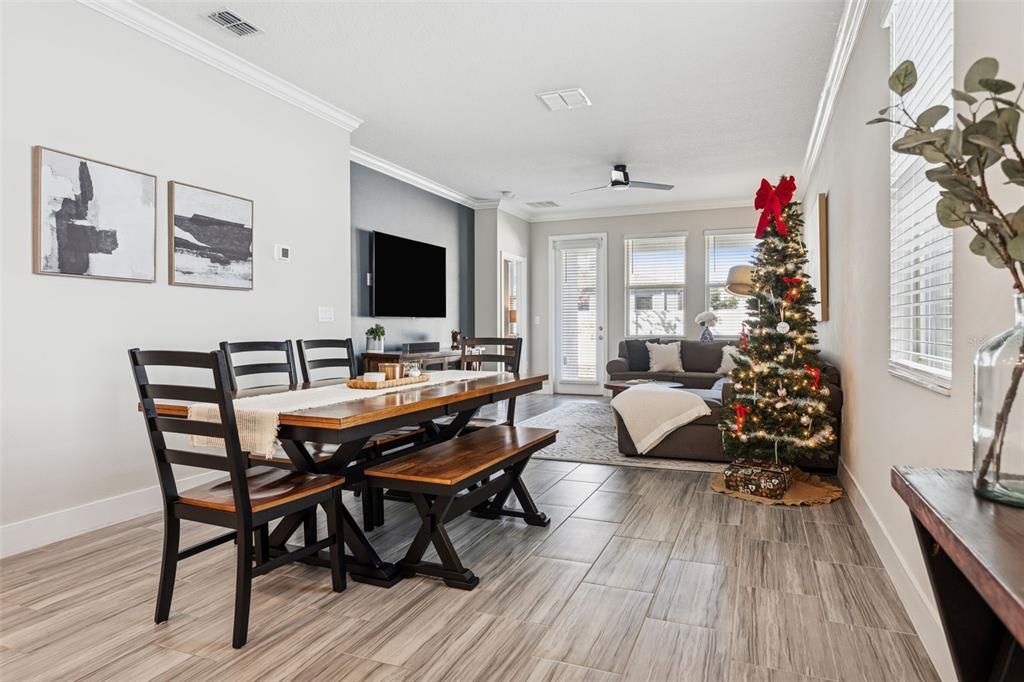 For Sale: $415,000 (3 beds, 2 baths, 1614 Square Feet)