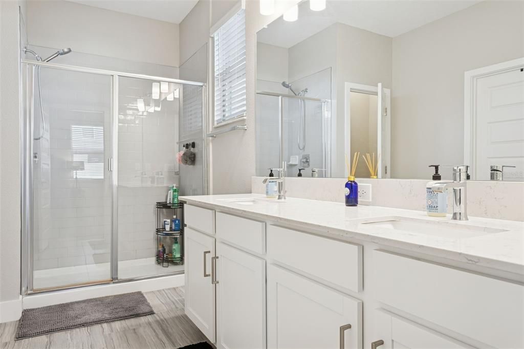 For Sale: $415,000 (3 beds, 2 baths, 1614 Square Feet)