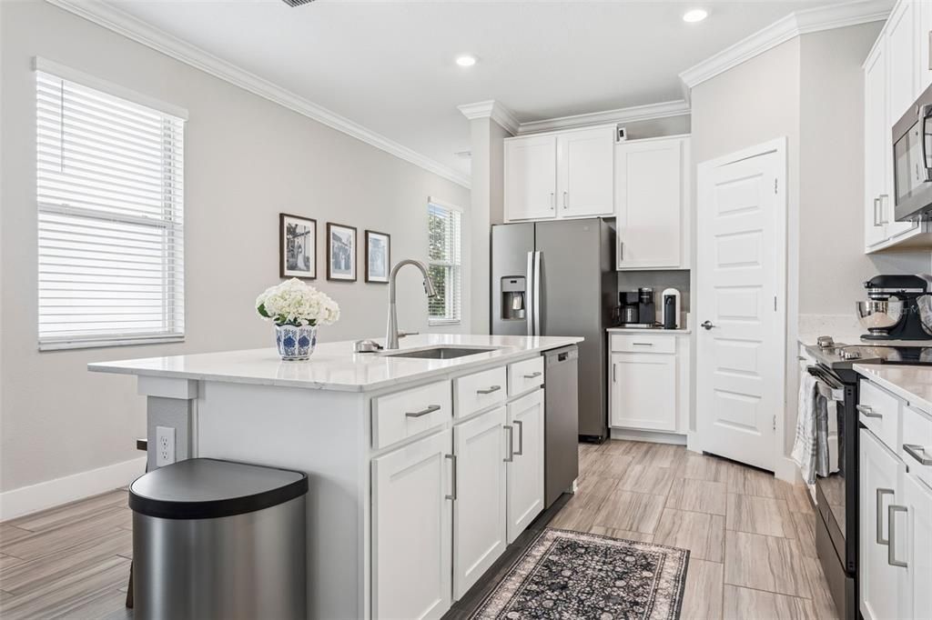 For Sale: $415,000 (3 beds, 2 baths, 1614 Square Feet)