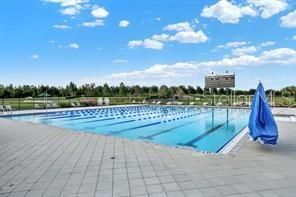 For Sale: $415,000 (3 beds, 2 baths, 1614 Square Feet)