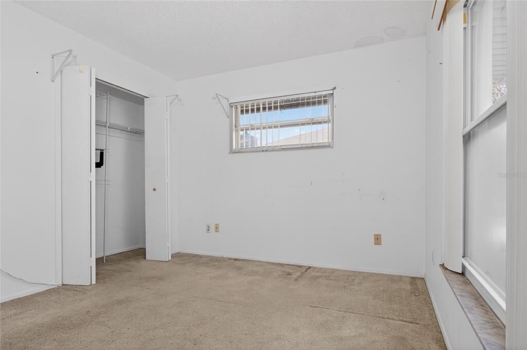 For Sale: $369,900 (3 beds, 2 baths, 1584 Square Feet)