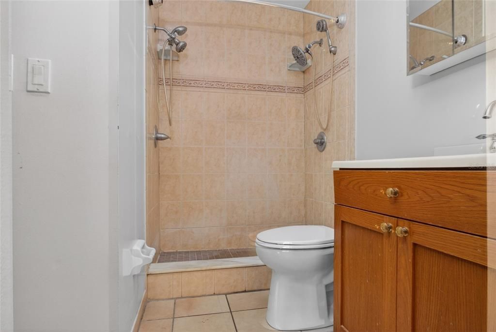 For Sale: $369,900 (3 beds, 2 baths, 1584 Square Feet)