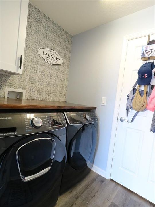 For Sale: $280,000 (3 beds, 2 baths, 1513 Square Feet)