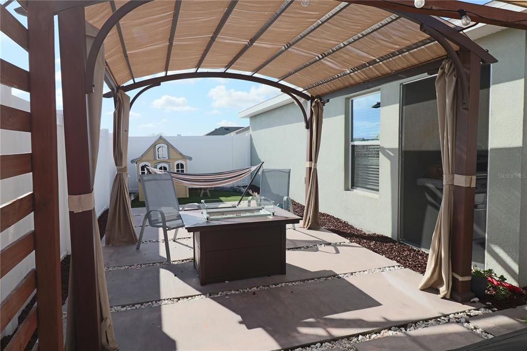 For Sale: $280,000 (3 beds, 2 baths, 1513 Square Feet)