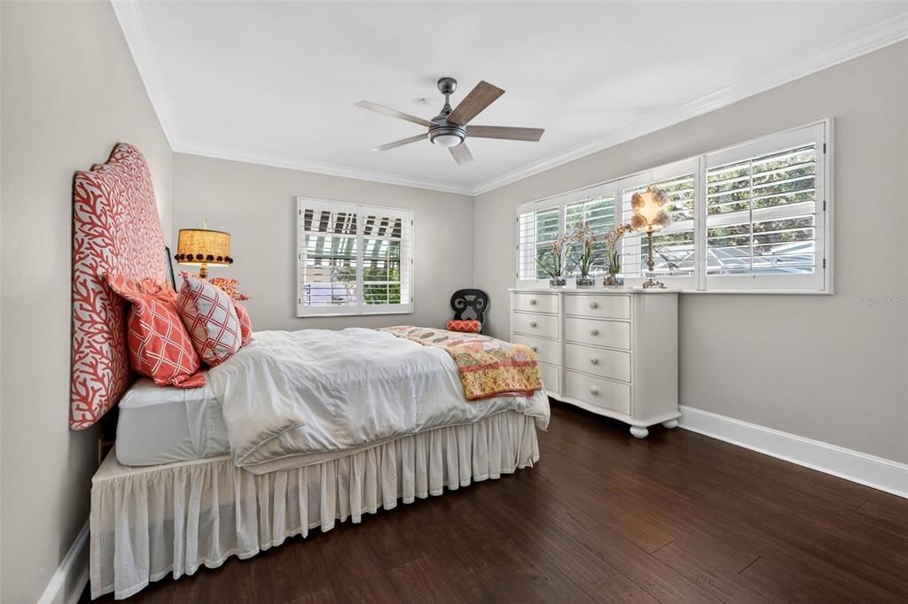 En Venta: $1,695,000 (3 camas, 3 baños, 2745 Pies cuadrados)