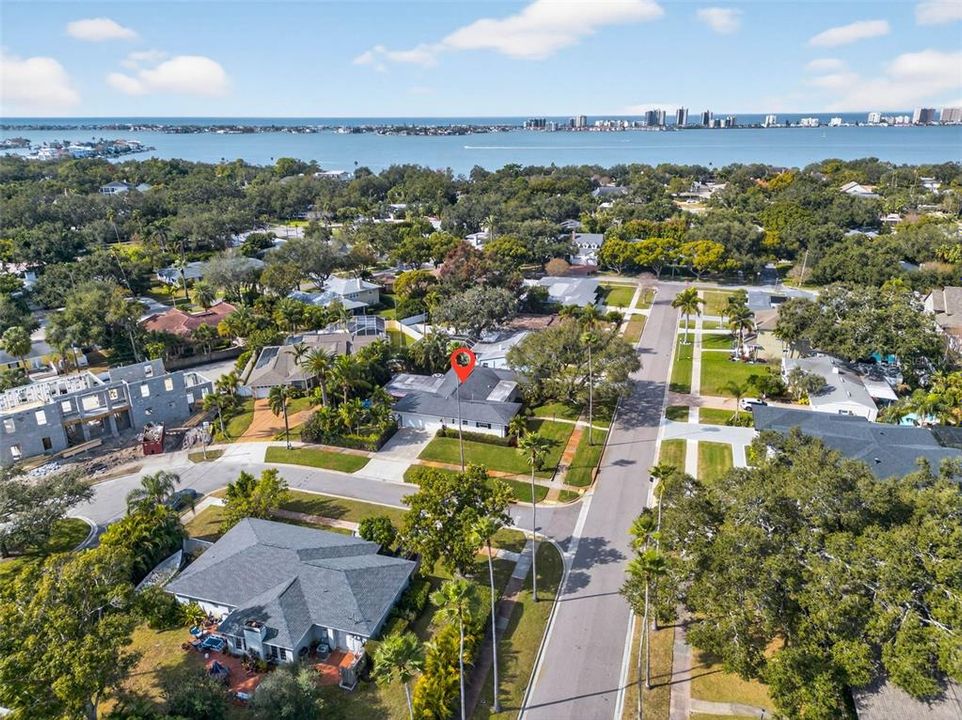 En Venta: $1,695,000 (3 camas, 3 baños, 2745 Pies cuadrados)