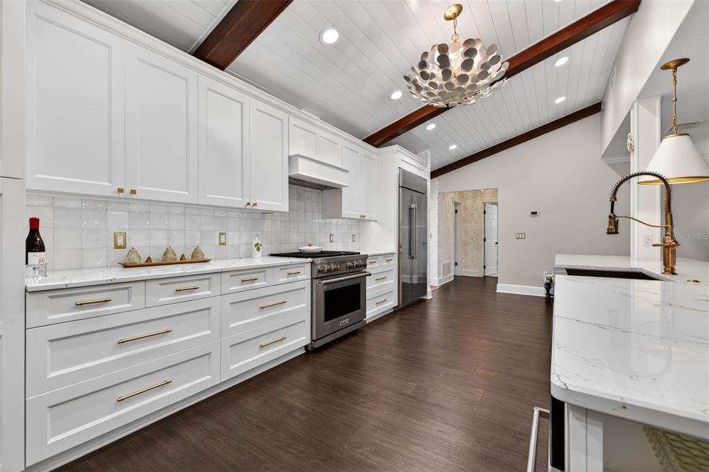 En Venta: $1,695,000 (3 camas, 3 baños, 2745 Pies cuadrados)