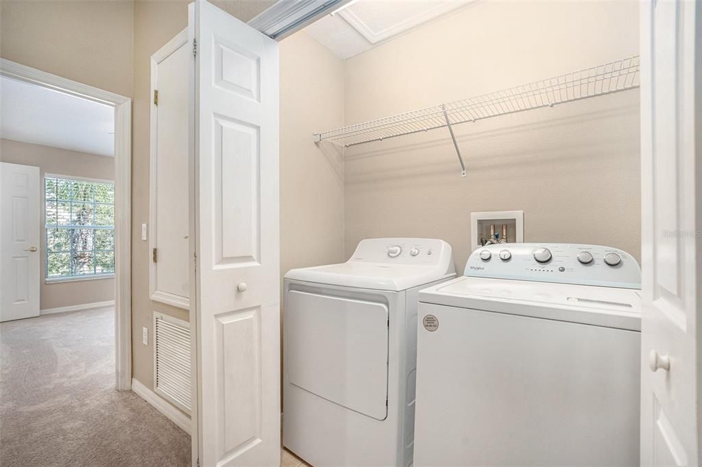 В аренду: $1,900 (2 спален, 2 ванн, 1216 Квадратных фут)