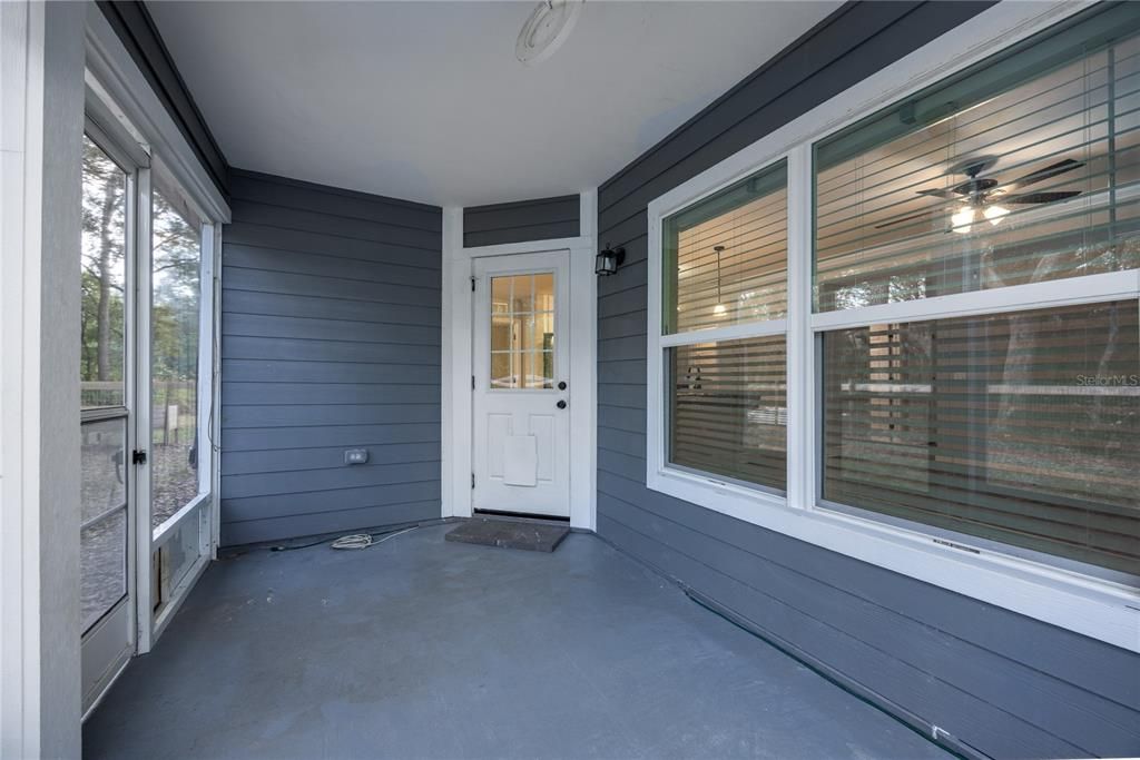 For Sale: $325,000 (3 beds, 2 baths, 1397 Square Feet)