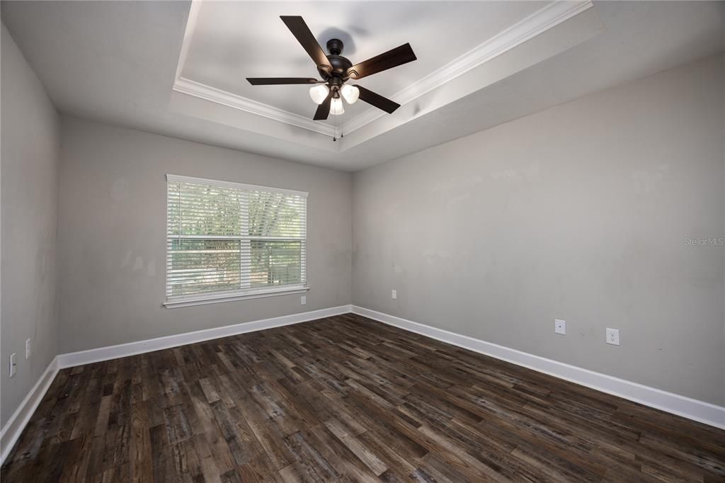 For Sale: $325,000 (3 beds, 2 baths, 1397 Square Feet)