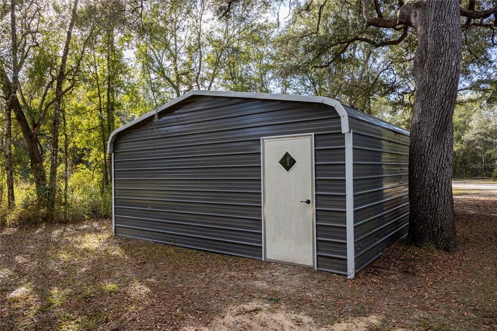 For Sale: $325,000 (3 beds, 2 baths, 1397 Square Feet)