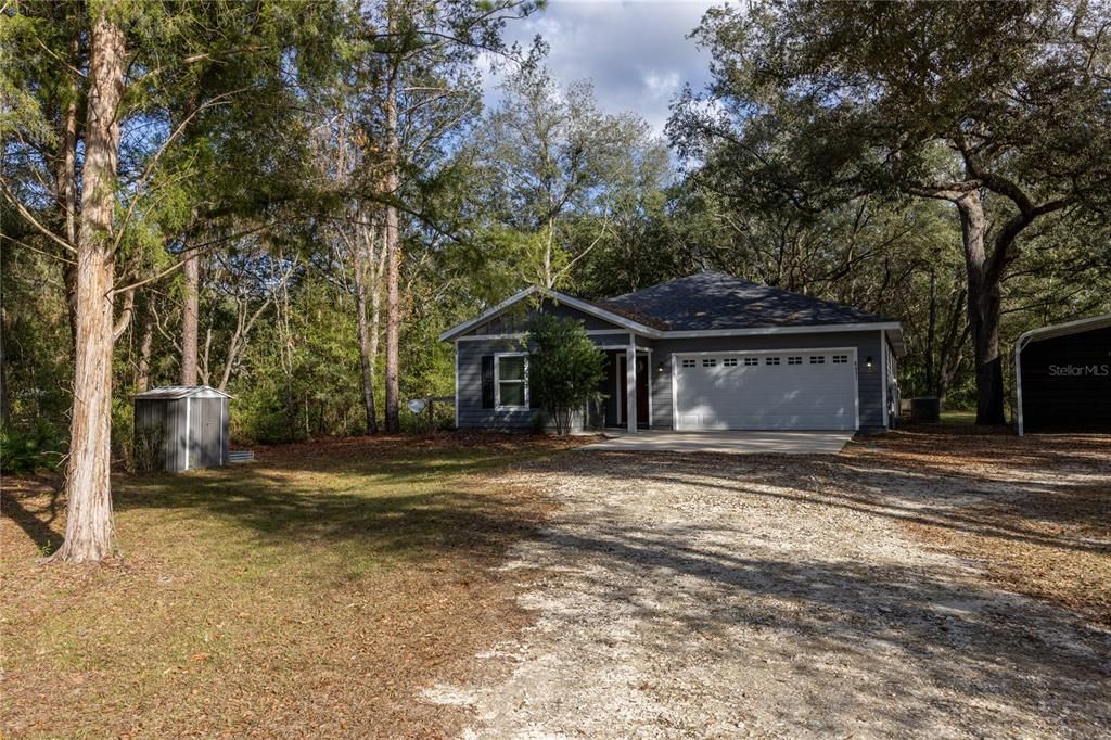 For Sale: $325,000 (3 beds, 2 baths, 1397 Square Feet)