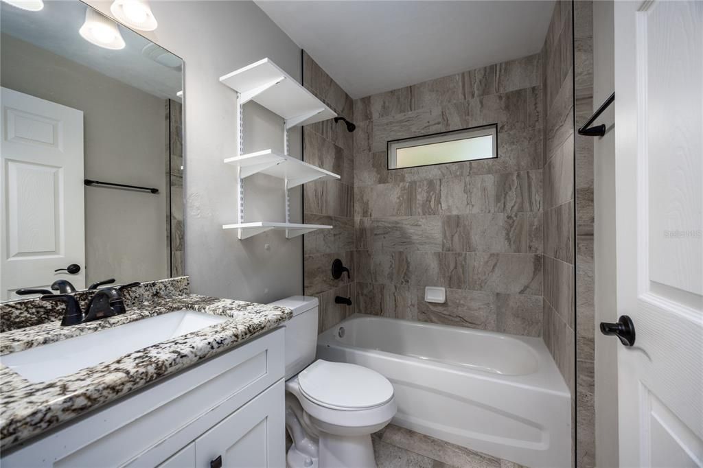 For Sale: $325,000 (3 beds, 2 baths, 1397 Square Feet)