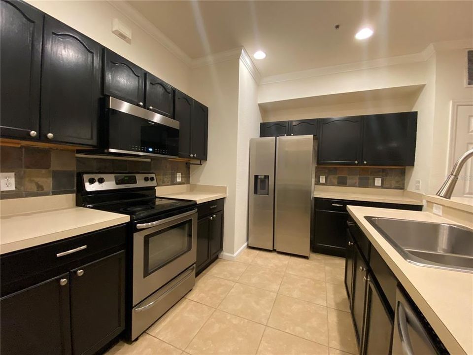 В аренду: $2,275 (3 спален, 2 ванн, 1961 Квадратных фут)