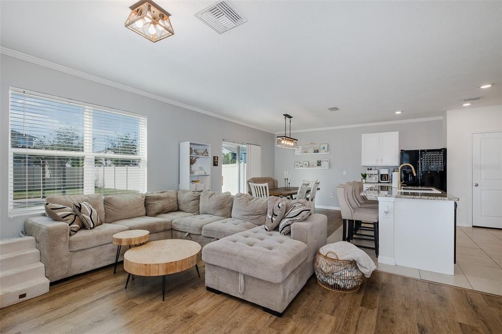 На продажу: $450,000 (4 спален, 2 ванн, 2007 Квадратных фут)